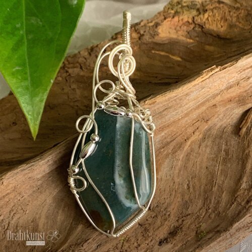 liebevoll handgefertigter Schmuck Anhänger - ein Drahtschmuck Unikat der Drahtkunst Manufaktur