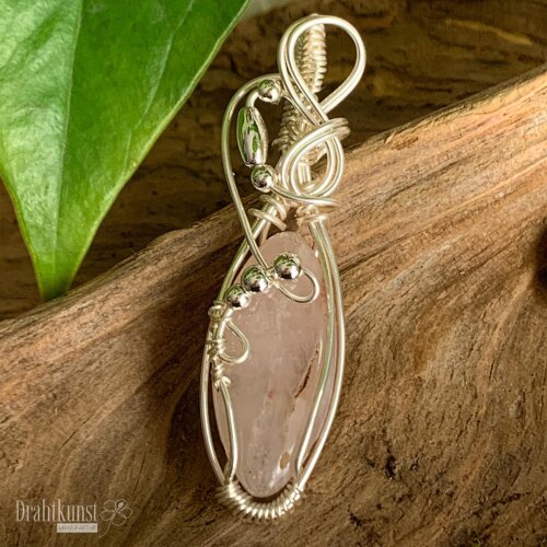 liebevoll handgefertigter Schmuck Anhänger - ein Drahtschmuck Unikat der Drahtkunst Manufaktur