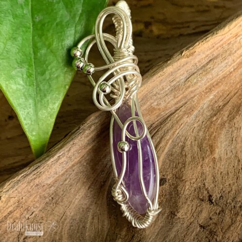 liebevoll handgefertigter Schmuck Anhänger - ein Drahtschmuck Unikat der Drahtkunst Manufaktur