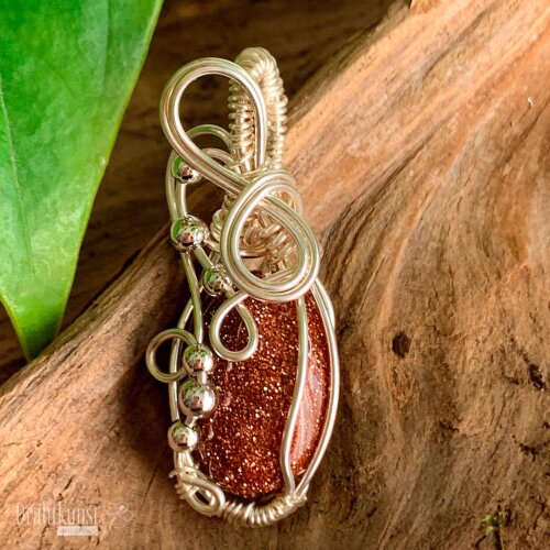 liebevoll handgefertigter Schmuck Anhänger - ein Drahtschmuck Unikat der Drahtkunst Manufaktur