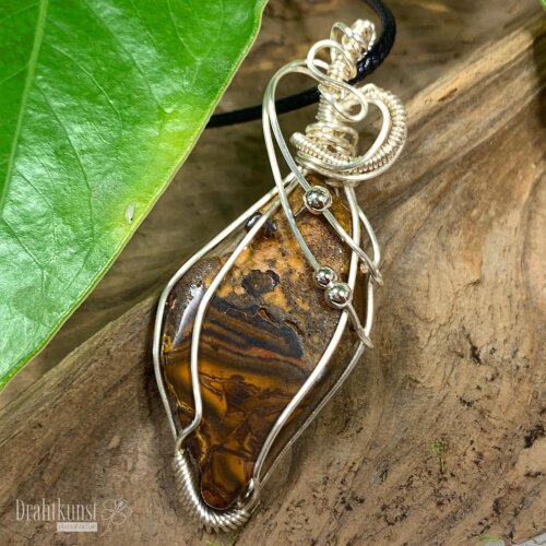 liebevoll handgefertigter Schmuck Anhänger - ein Drahtschmuck Unikat der Drahtkunst Manufaktur