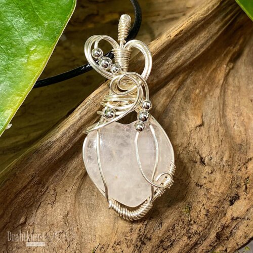 liebevoll handgefertigter Schmuck Anhänger - ein Drahtschmuck Unikat der Drahtkunst Manufaktur