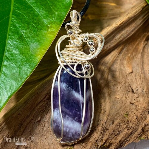 liebevoll handgefertigter Schmuck Anhänger - ein Drahtschmuck Unikat der Drahtkunst Manufaktur