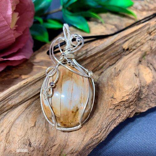 liebevoll handgefertigter Schmuck Anhänger - ein Drahtschmuck Unikat der Drahtkunst Manufaktur