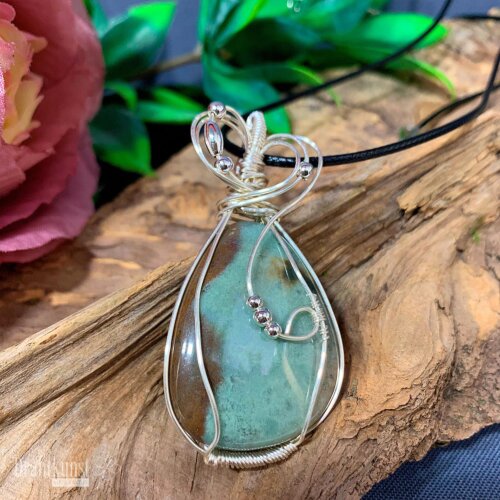 liebevoll handgefertigter Schmuck Anhänger - ein Drahtschmuck Unikat der Drahtkunst Manufaktur