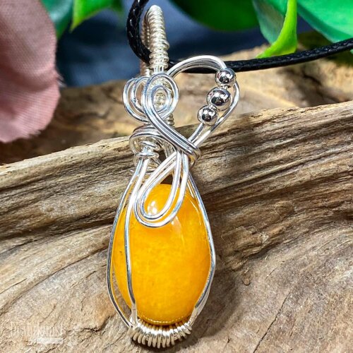 liebevoll handgefertigter Schmuck Anhänger - ein Drahtschmuck Unikat der Drahtkunst Manufaktur