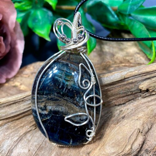 liebevoll handgefertigter Schmuck Anhänger - ein Drahtschmuck Unikat der Drahtkunst Manufaktur