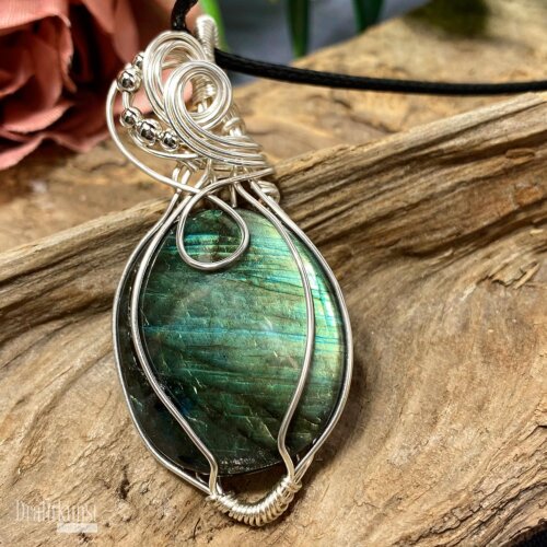 liebevoll handgefertigter Schmuck Anhänger - ein Drahtschmuck Unikat der Drahtkunst Manufaktur