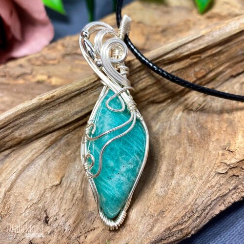 liebevoll handgefertigter Schmuck Anhänger - ein Drahtschmuck Unikat der Drahtkunst Manufaktur