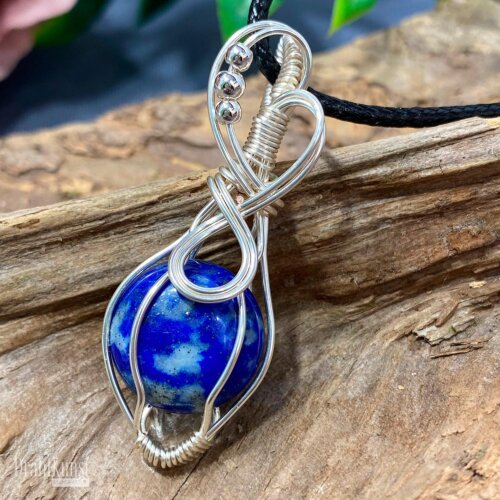 liebevoll handgefertigter Schmuck Anhänger - ein Drahtschmuck Unikat der Drahtkunst Manufaktur