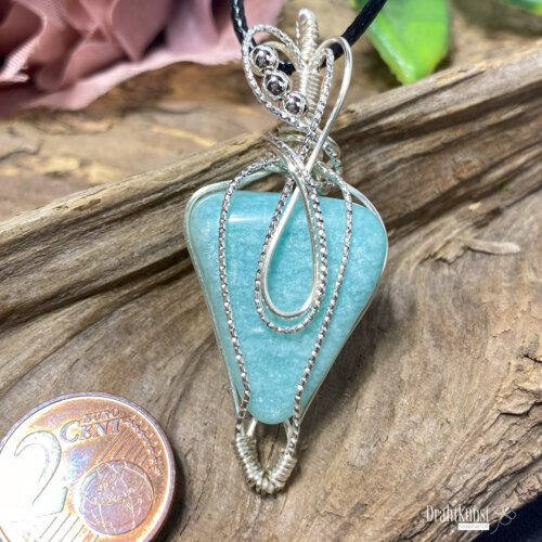 liebevoll handgefertigter Schmuck Anhänger - ein Drahtschmuck Unikat der Drahtkunst Manufaktur