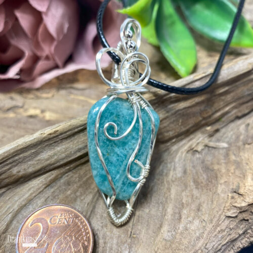 liebevoll handgefertigter Schmuck Anhänger - ein Drahtschmuck Unikat der Drahtkunst Manufaktur