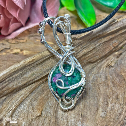 liebevoll handgefertigter Schmuck Anhänger - ein Drahtschmuck Unikat der Drahtkunst Manufaktur