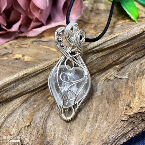 liebevoll handgefertigter Schmuck Anhänger - ein Drahtschmuck Unikat der Drahtkunst Manufaktur