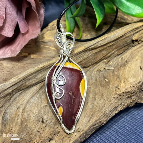 liebevoll handgefertigter Schmuck Anhänger - ein Drahtschmuck Unikat der Drahtkunst Manufaktur