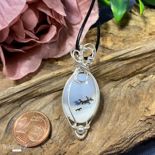 liebevoll handgefertigter Schmuck Anhänger - ein Drahtschmuck Unikat der Drahtkunst Manufaktur