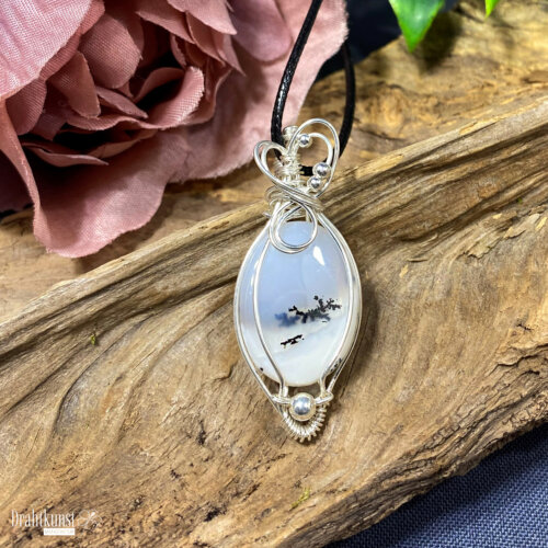 liebevoll handgefertigter Schmuck Anhänger - ein Drahtschmuck Unikat der Drahtkunst Manufaktur