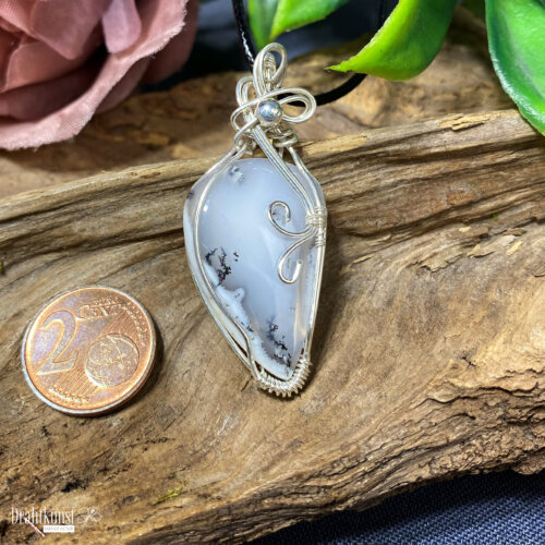 liebevoll handgefertigter Schmuck Anhänger - ein Drahtschmuck Unikat der Drahtkunst Manufaktur