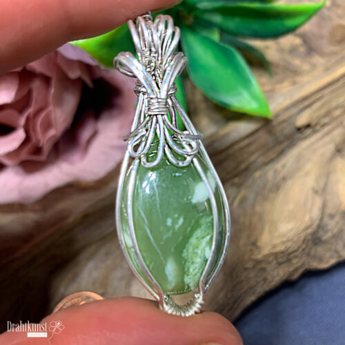 liebevoll handgefertigter Schmuck Anhänger - ein Drahtschmuck Unikat der Drahtkunst Manufaktur