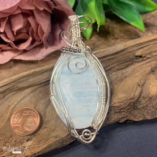 liebevoll handgefertigter Schmuck Anhänger - ein Drahtschmuck Unikat der Drahtkunst Manufaktur