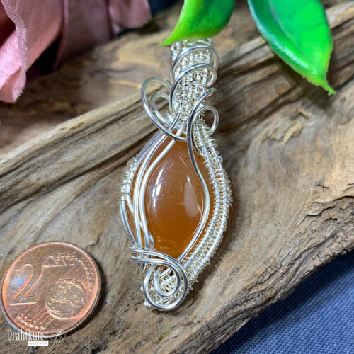 liebevoll handgefertigter Schmuck Anhänger - ein Drahtschmuck Unikat der Drahtkunst Manufaktur