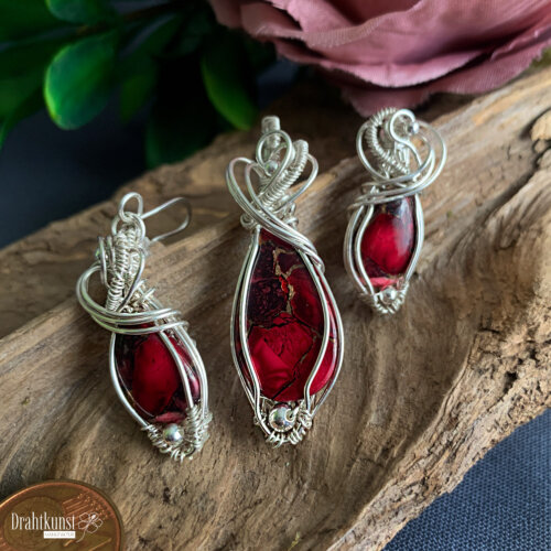 liebevoll handgefertigter Schmuck Anhänger - ein Drahtschmuck Unikat der Drahtkunst Manufaktur