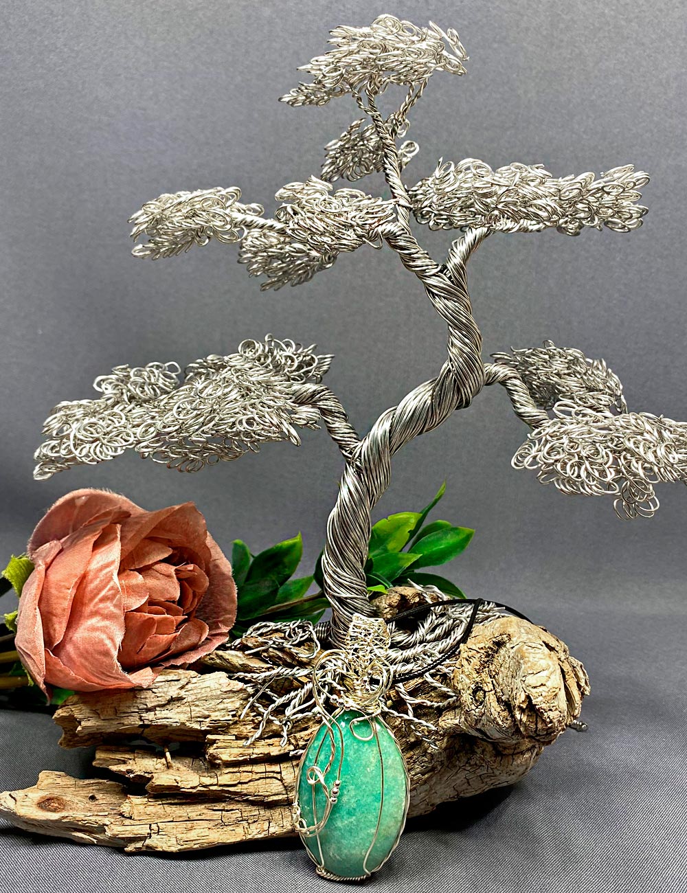 Drahtbaum mit Drahtschmuck - die ganze Welt der Drahtkunst aus Aschaffenburg